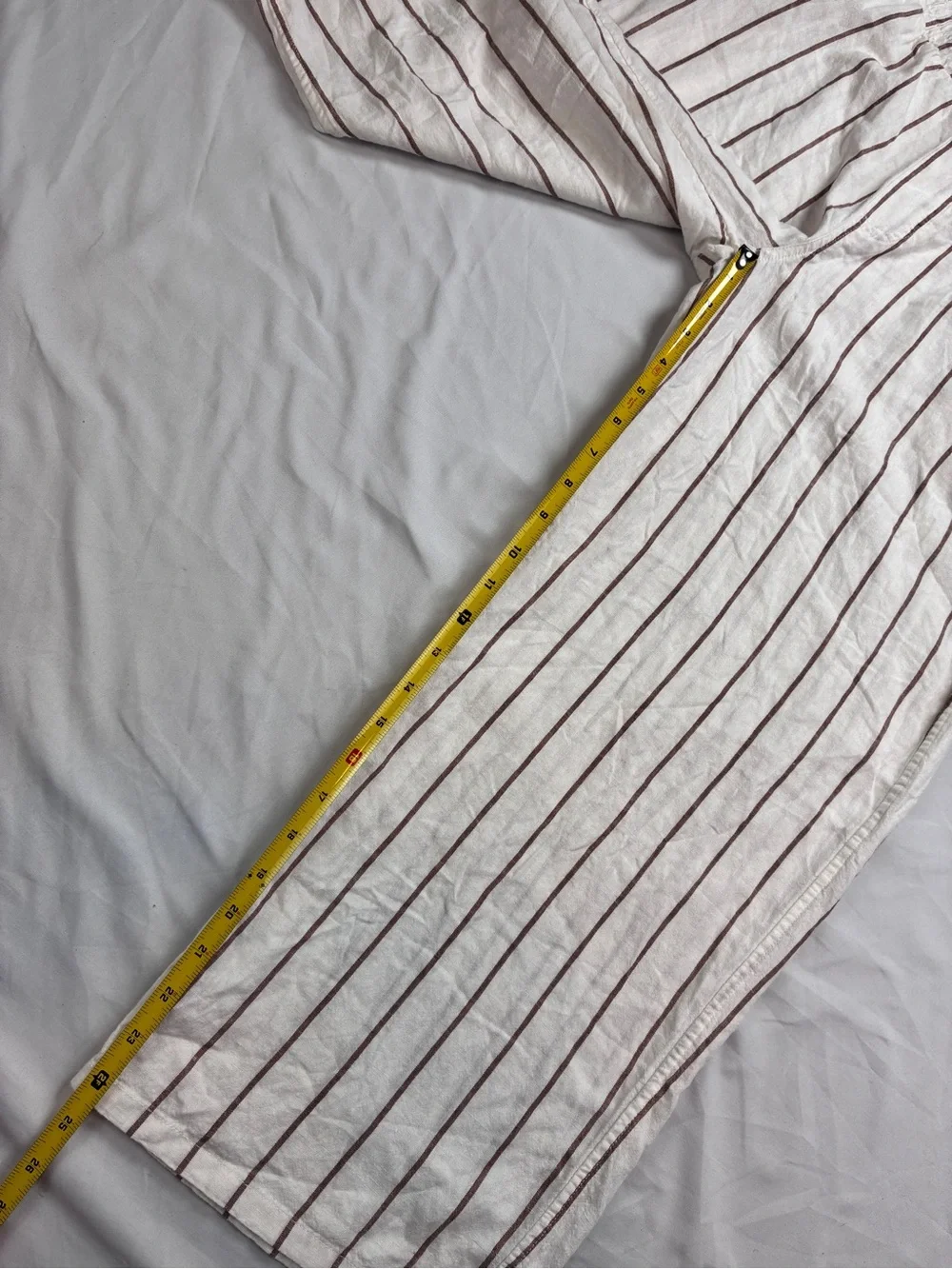 stars above Linen Blend Cream Wide-Leg Crop Pants with Brown Pinstripes Sz M